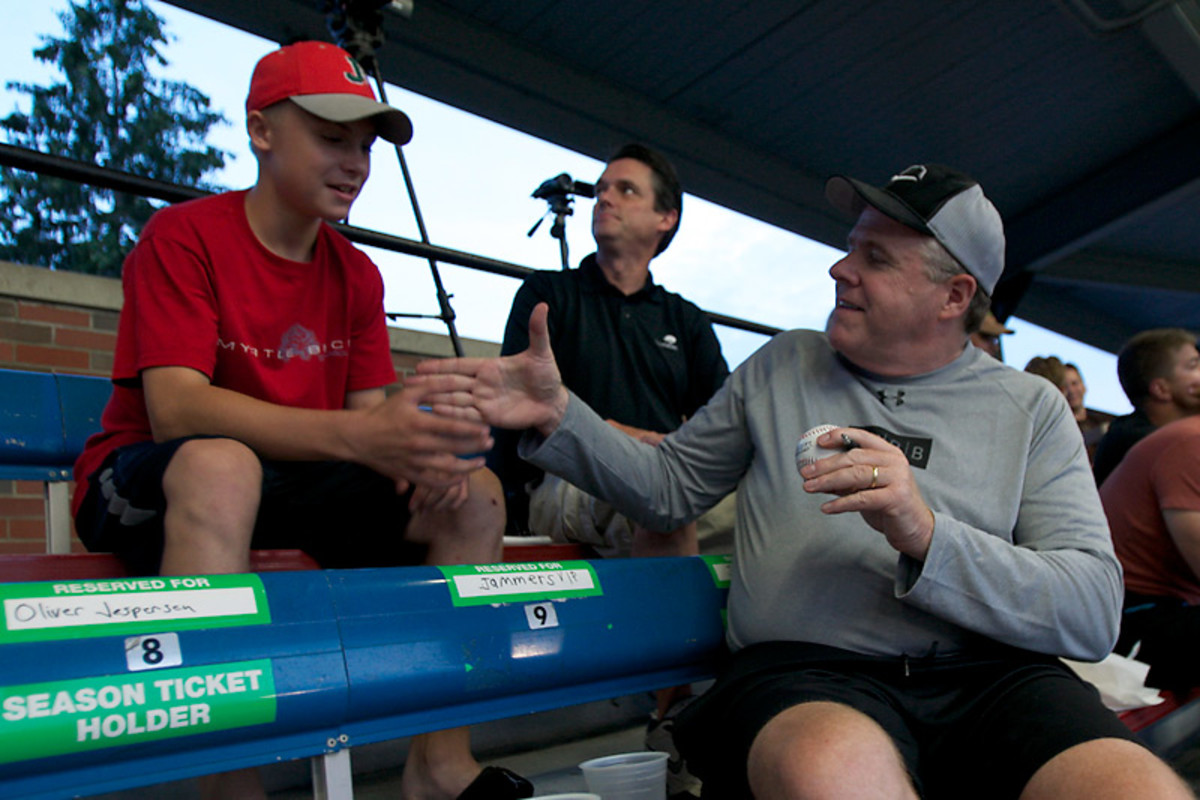 gallery-jammers-handshake.jpg